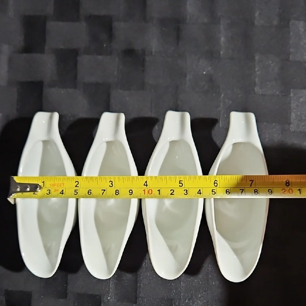 Set of 4 White Ceramic Gravy Sauce Boats, Individual Pourers